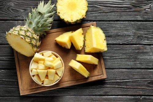 Bromelain i ananas: hjälper din matsmältning
