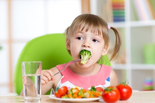 En vegetarisk kost för barn: fördelar och nackdelar