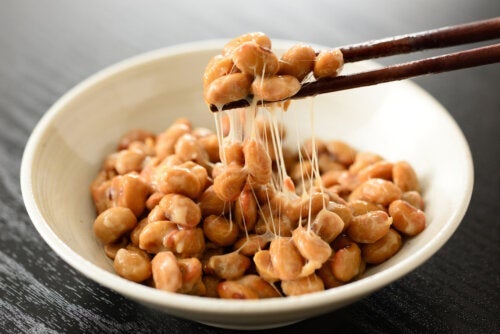 Natto, den trögflytande japanska rätten som innehåller probiotika