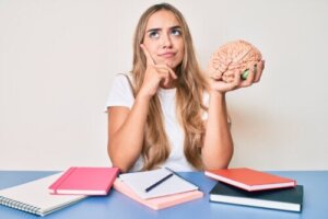 Excitatorisk och hämmande betingning: Hur man ändrar ett beteende