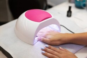 Kan UV-nagellampor orsaka hudcancer?