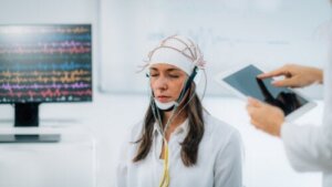 Elektroencefalogram: att mäta hjärnans elektriska aktivitet