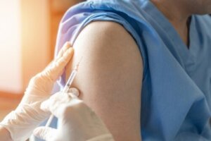 HPV-vaccin och fördelar för munhälsan: hur är de relaterade?