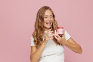 Stärk ditt hår och förhindra håravfall med dessa naturliga kosttillskott