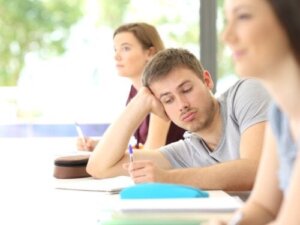 Vad gör att hjärnan dissocierar och när ska vi söka hjälp?