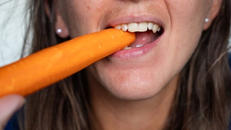 Vilka är fördelarna med betakaroten och vilka livsmedel finns det i?