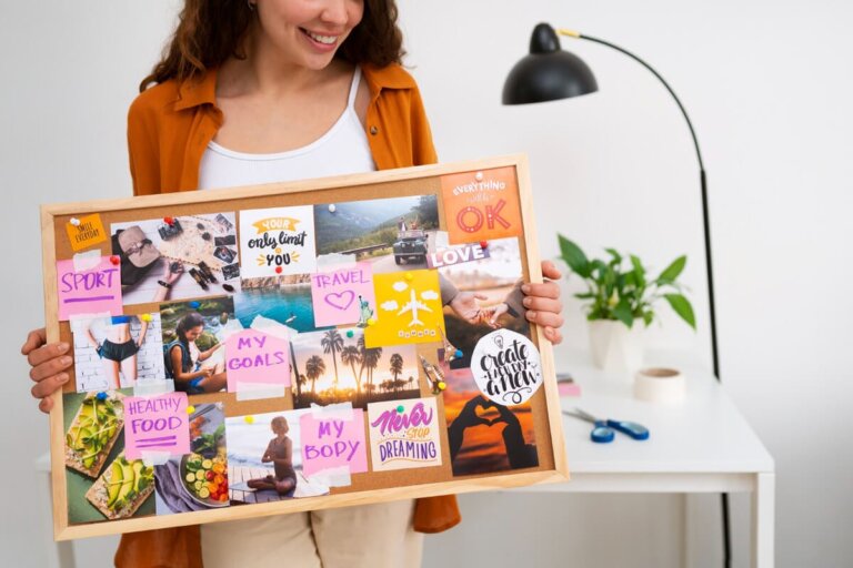 Gör en visionboard och manifestera dina drömmar 2025