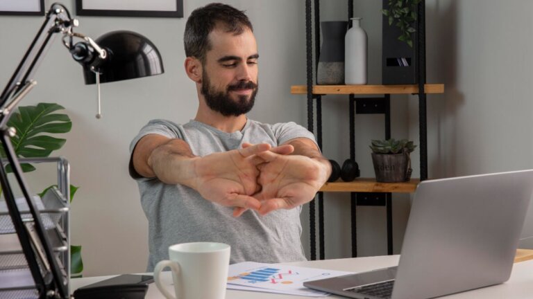 Egenvård på jobbet med aktiva pauser och stresshantering